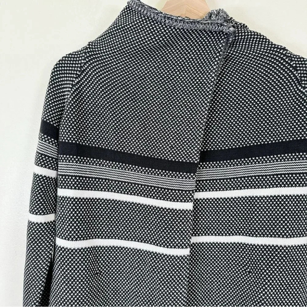 Ivivva Girls Size Feeling Toasty Cardigan  Black Grey Stripe Wrap - Picture 9 of 16